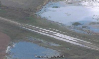 El intendente de Pellegrini sobrevol� su distrito y particularmente el Camino del Meridiano, en el l�mite con La Pampa