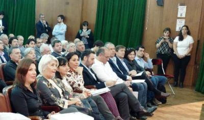 Antinori particip� del encuentro Escenarios Energ�ticos en el Congreso