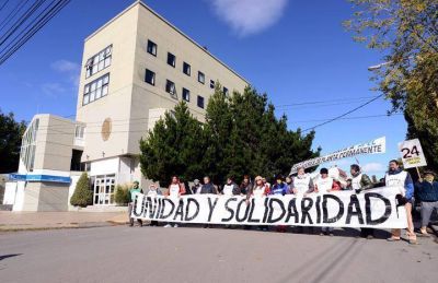 Docentes intimaron al CPE con telegramas, el cumplimiento del pago salarial