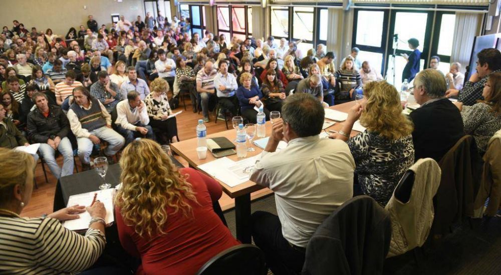 La UEPC cierra la paritaria luego de dos meses de conflicto