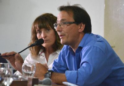 �El intendente les miente y los hace mentir�