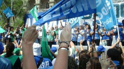 La Provincia no descontar� los d�as de paro a los docentes