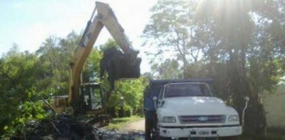 El Municipio invierte m�s de $ 8 millones para limpiar cunetas