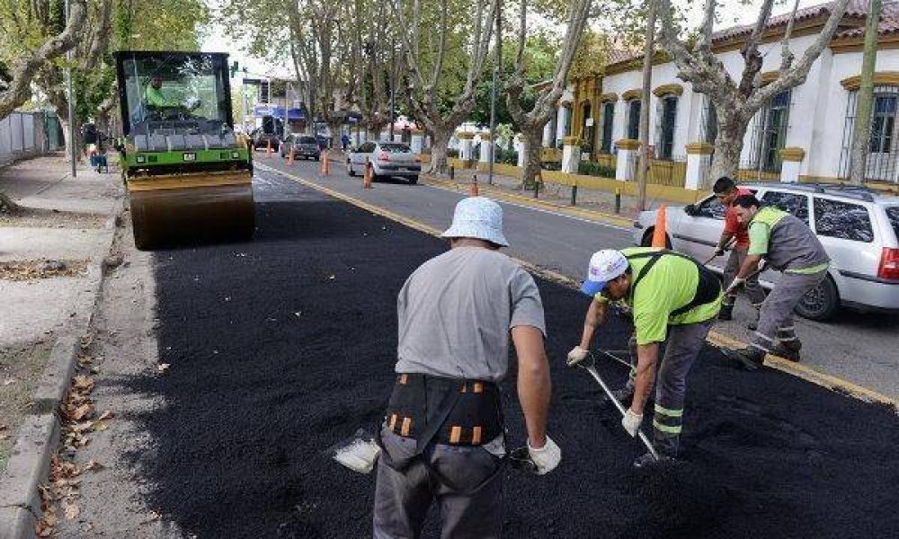 San Fernando repara la carpeta asfltica de la avenida Libertador