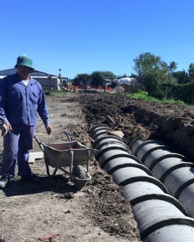  Avanzan los trabajos de desag�es pluviales y la construcci�n de la estaci�n de bombeo en Villa Alcira