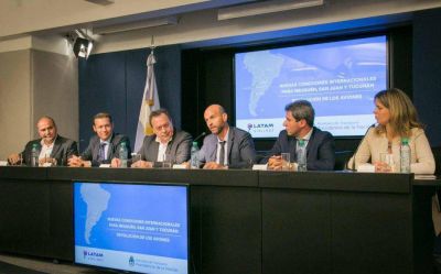 De Neuqu�n a Santiago y Lima, tres veces por semana