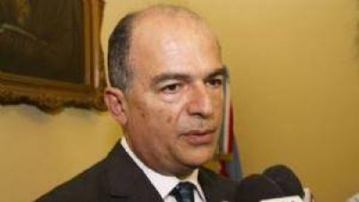 Marcos Denett confirm� que ir� a la Legislatura