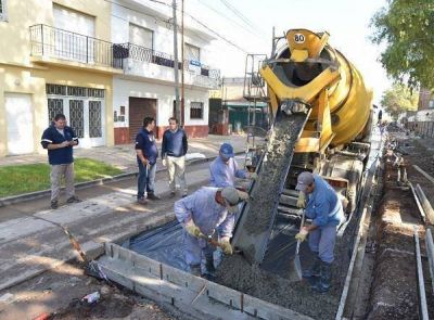Gabriel Katopodis visit� nuevas obras de pavimentaci�n