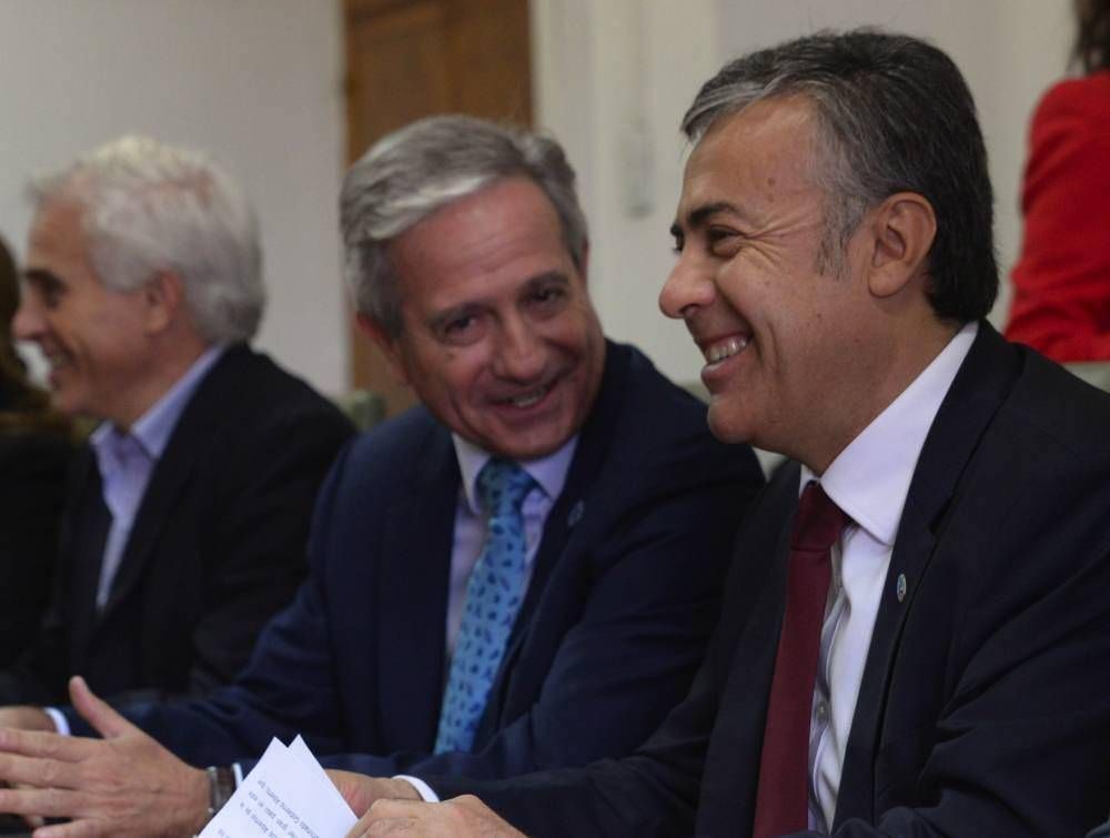 Cornejo festeja: la Procuraci�n aval� el �tem Aula