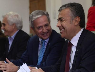 Cornejo festeja: la Procuraci�n aval� el �tem Aula
