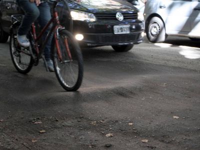 Problema sin soluci�n: cada vez m�s baches en las calles tras las lluvias