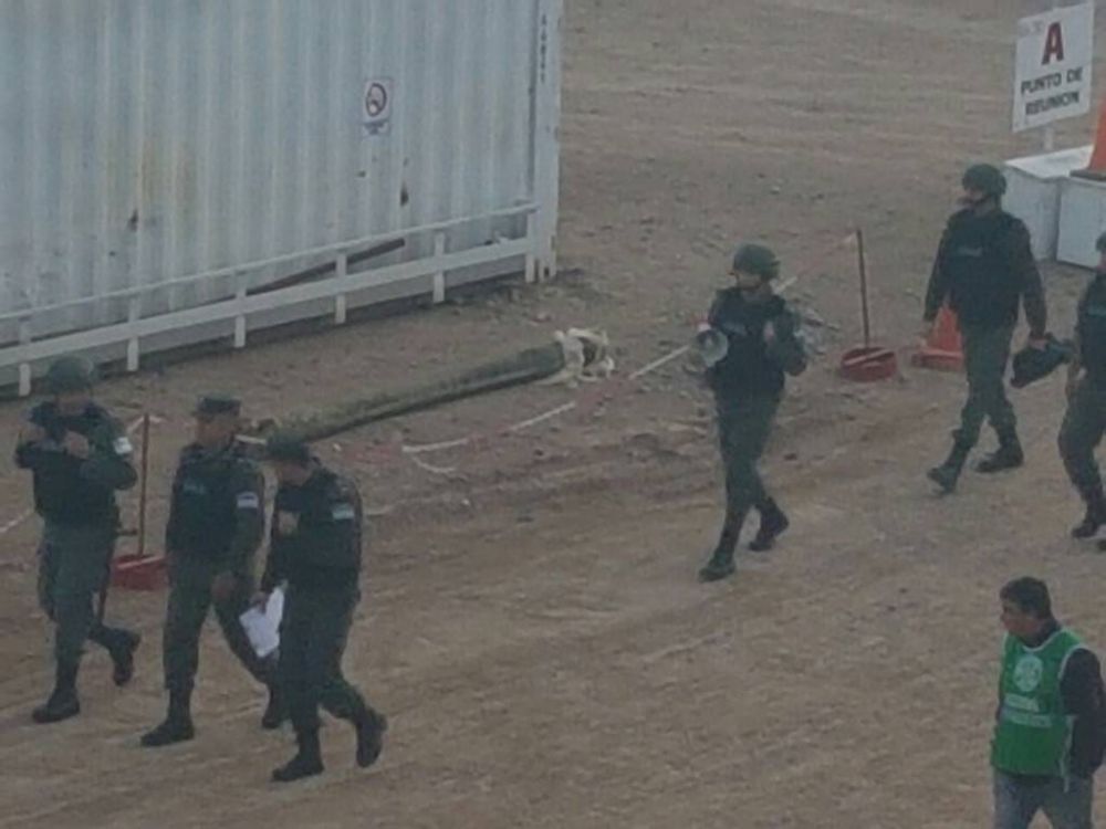 Gendarmer�a intent� desalojar el bloqueo de ATE en zona petrolera