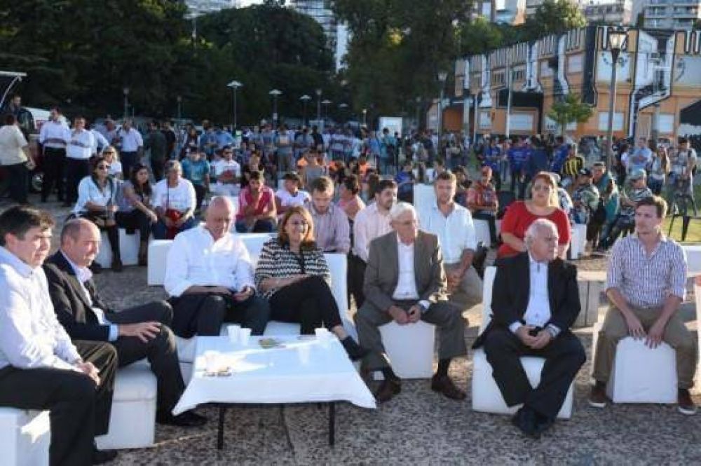 Lifschitz y M�nica Fein lanzaron Ingenia 2017