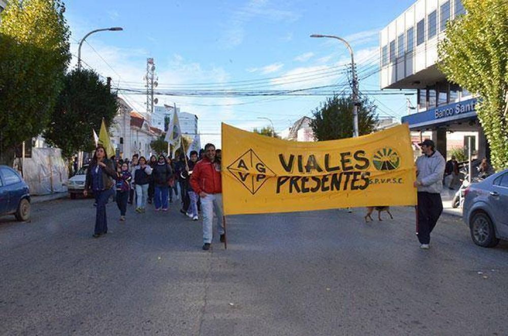 Viales entregaron un petitorio en Econom�a
