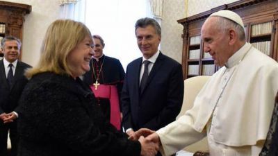 Malcorra se reunió con la dirigencia de la UE y hoy verá al Papa