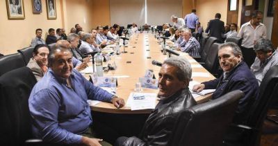 Reuni�n caliente de la CGT que qued� cerca de la ruptura