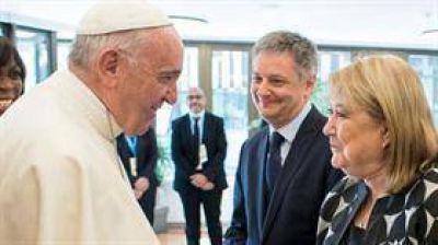 El papa Francisco no recibir� a pol�ticos argentinos hasta despu�s de las elecciones
