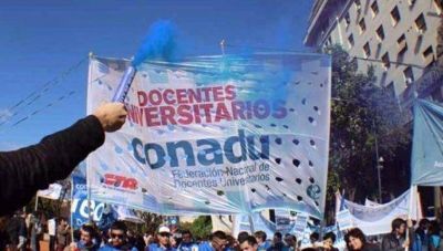 Docentes universitarios endurecen la pelea con el Gobierno: realizar�n una semana de huelga
