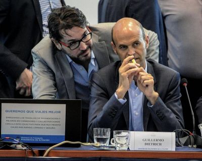 De Vido le contest� a Dietrich que su hermano obliga a intendentes a comprarle blindaje