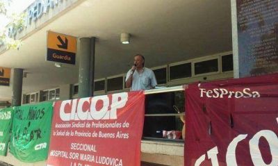 M�dicos denuncian �persecuci�n� de la Provincia hacia quienes hacen paro