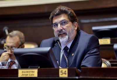Silvestre: �Los intendentes del Conurbano est�n encerrados en sus propias contradicciones�