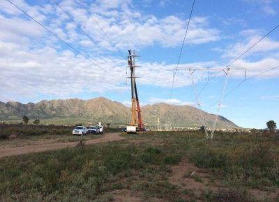 Edesal comenz� reemplazar las torres a las que le robaron los soportes en octubre