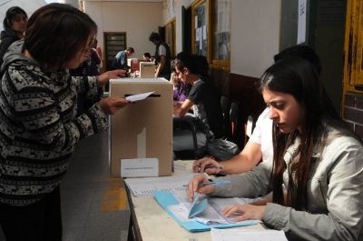 La ampliaci�n del cupo femenino provoca un debate en los partidos