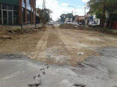 DENUNCIAN QUE OBRA PARALIZADA PERJUDICA AL COMERCIO
