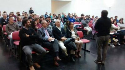 Miramar: Charla Abierta del Ing. Eduardo Cerd�