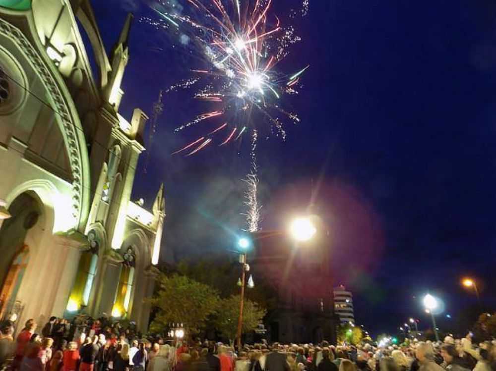 Con gran despliegue y acompa�amiento, se celebr� el cumplea�os 133 de la ciudad