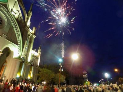 Con gran despliegue y acompa�amiento, se celebr� el cumplea�os 133 de la ciudad