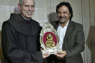 S�enz recibi� al ministro general de la Orden Franciscana