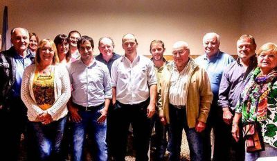 Solana: �hay que hacer una coalici�n distinta a Cambiemos y opositora al PJ