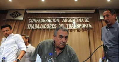 El Gobierno a un paso de cerrar un acuerdo con la CATT para garantizarse paz social