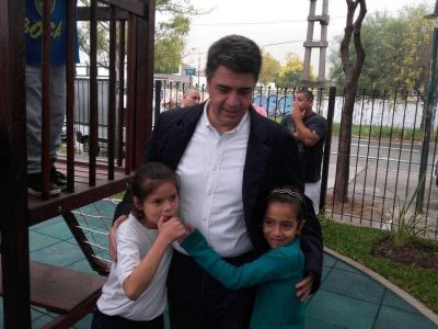 Jorge Macri: �No hacemos diferencias, nuestras plazas son iguales en calidad, seguridad, juegos e inclusi�n en todo el distrito�
