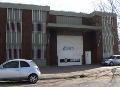 Las Flores: m�s de 300 trabajadores en vilo por la paralizaci�n de una f�brica textil
