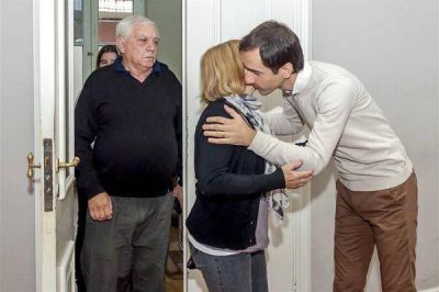 El intendente Petrecca recibi� a la familia de Claudia Colo