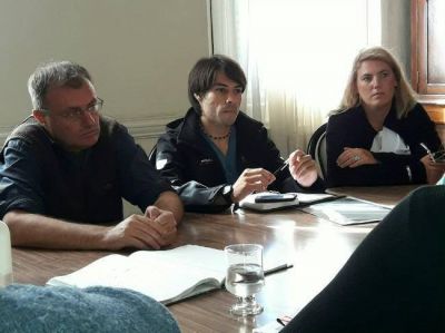 Denuncia de Policoop: para Aprile, �hay que denunciar en la Justicia�