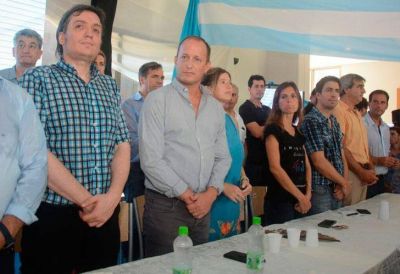 El kirchnerismo agrupa a intendentes y busca alinear a Randazzo