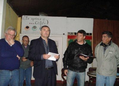 Barrio Don Antonio: Reuni�n de vecinos y funcionarios