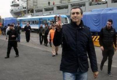 Randazzo pidi� internas mientras preparan su lanzamiento