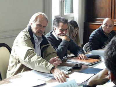 Desarrollo Costero: con cr�ticas opositoras, explicaron alcances del proyecto 
