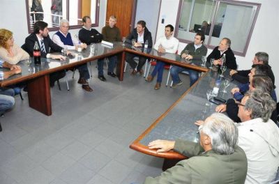 Guerra del agua: la Provincia le cierra la 