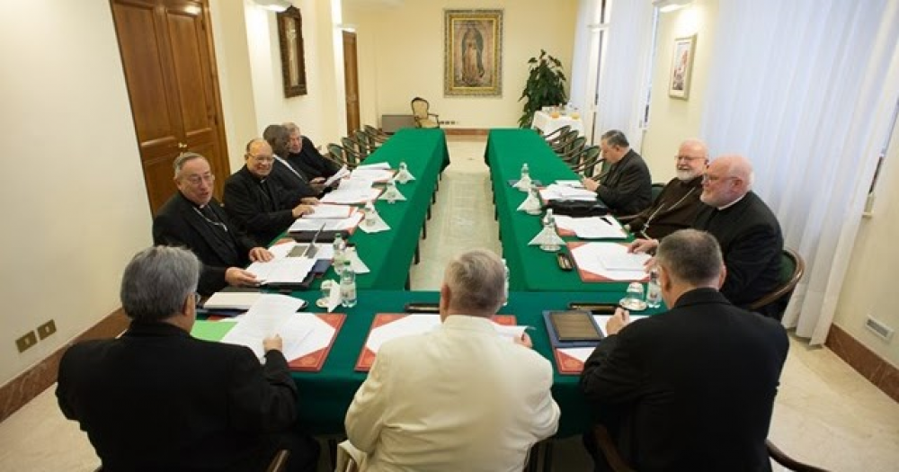 El Vaticano estudia modificar tambin su seleccin de personal