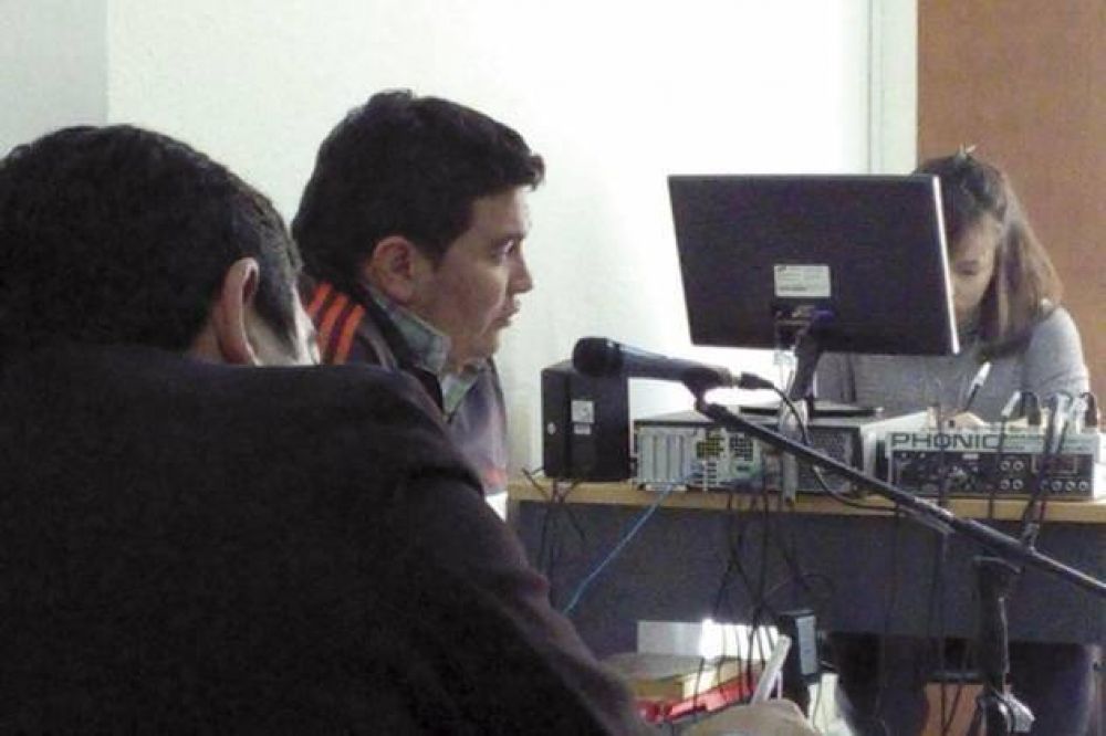 Pese a que Fiscal�a pidi� su prisi�n preventiva, el dirigente de la UOCRA Rub�n Crespo recuper� su libertad