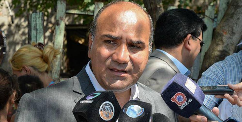 Manzur asegur� que la ley de emergencia �facilitar� la asistencia a la provincia�