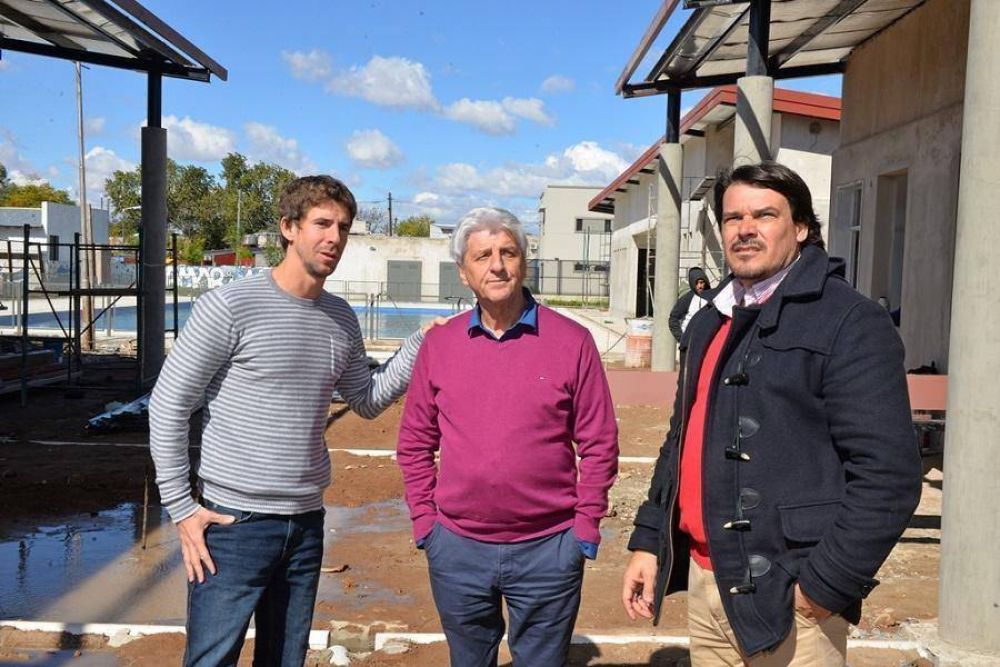 Andreotti supervis las obras del nuevo Polideportivo N8