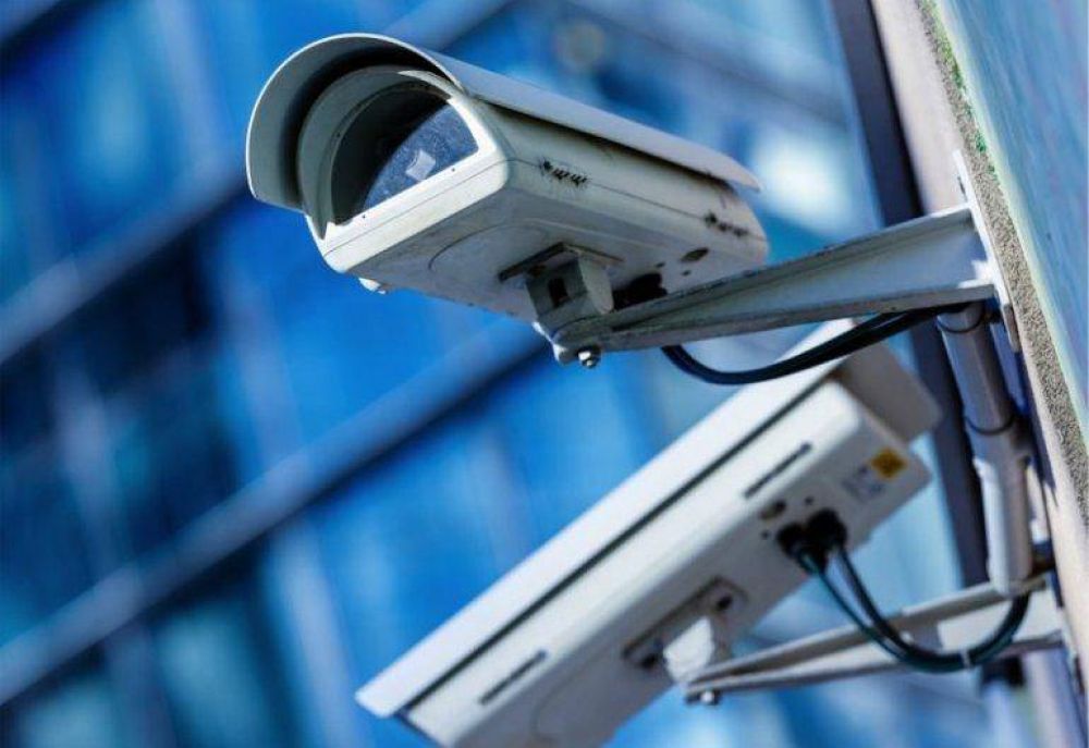 Aprueban una ordenanza para colocar c�maras de seguridad en el interior de las escuelas