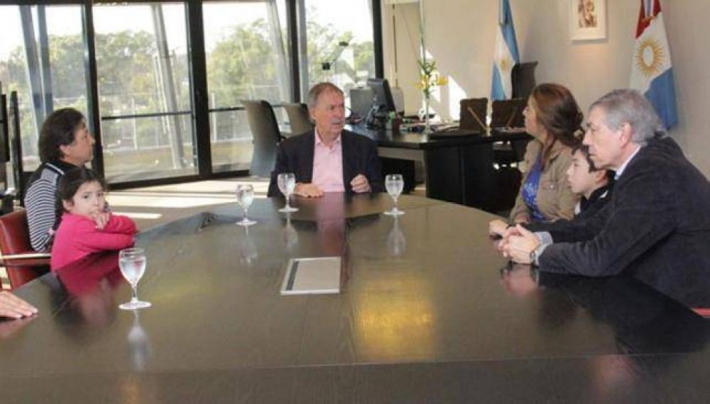 Juan Schiaretti recibi� a los padres de Emanuel Balbo