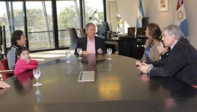 Juan Schiaretti recibi� a los padres de Emanuel Balbo